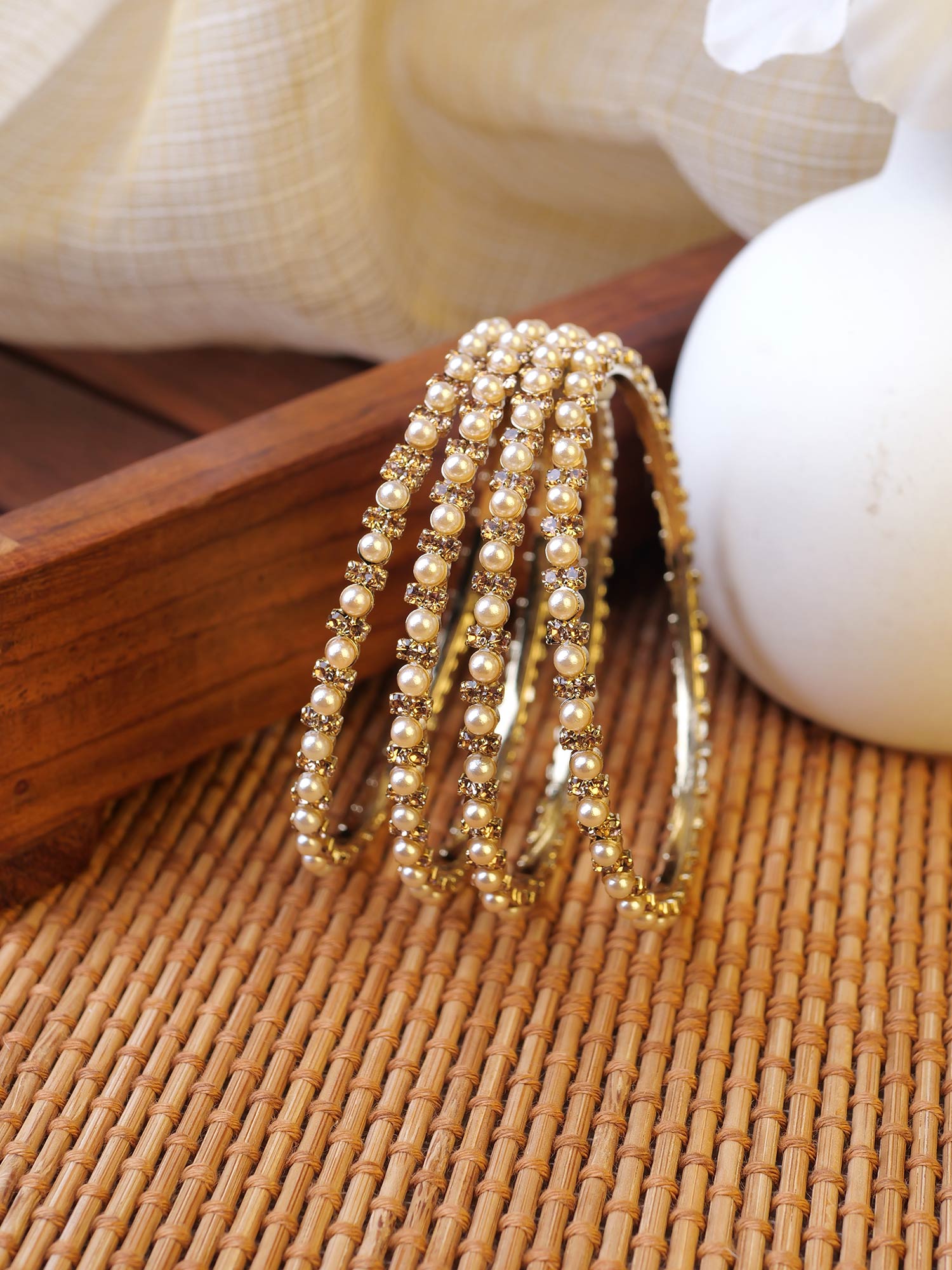 Sahira Set of 4 Pearl and Diamante Bangles in Champagne