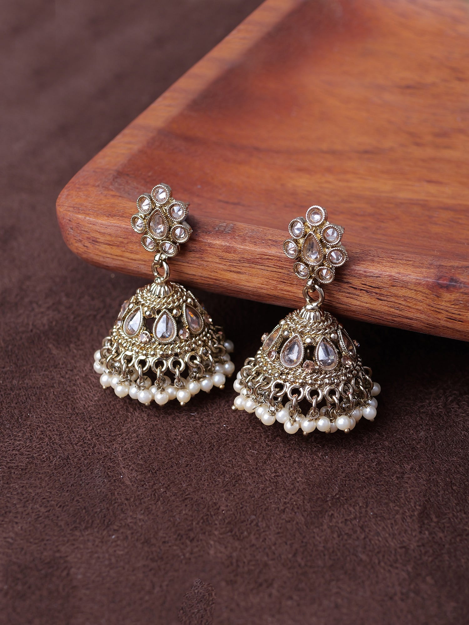 Saira Jhumka Earrings in Pearl and Champagne