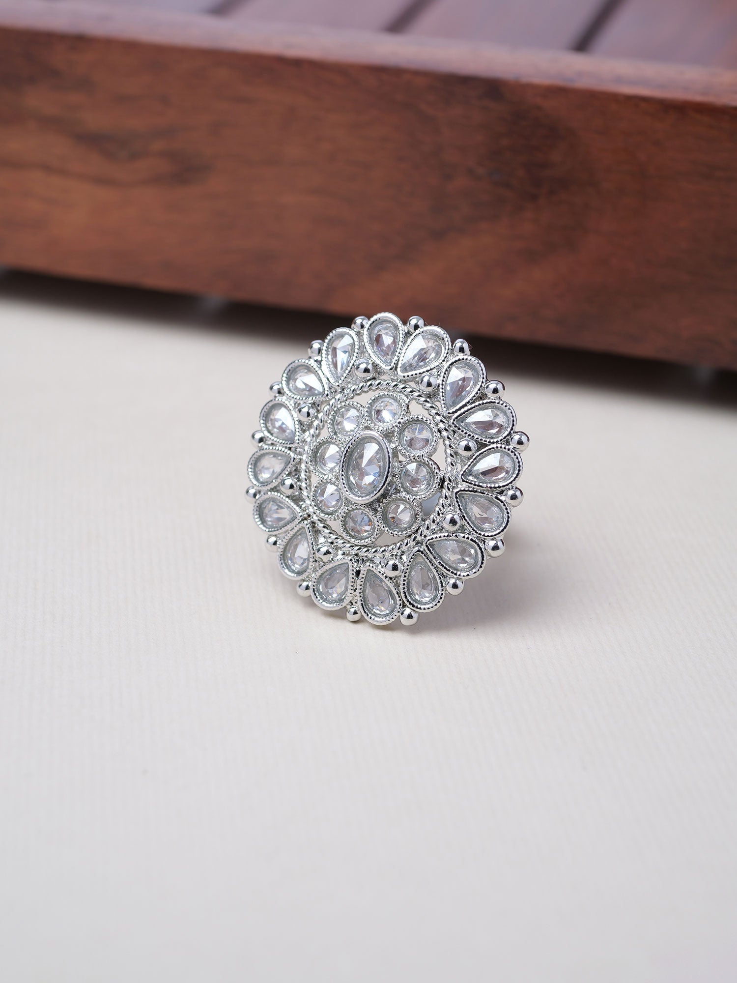 Saisha Ring in White and Rhodium