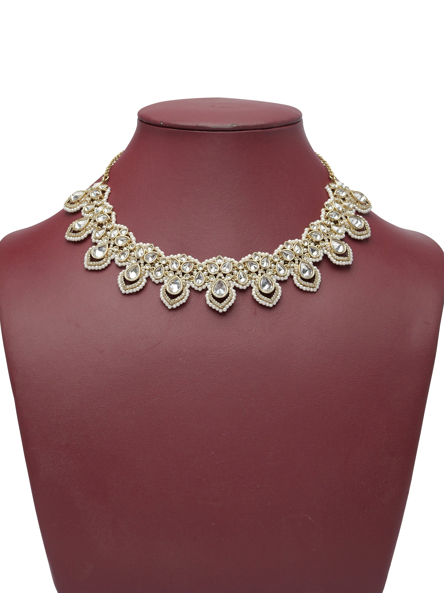 Selina Necklace Set in Pearl and White