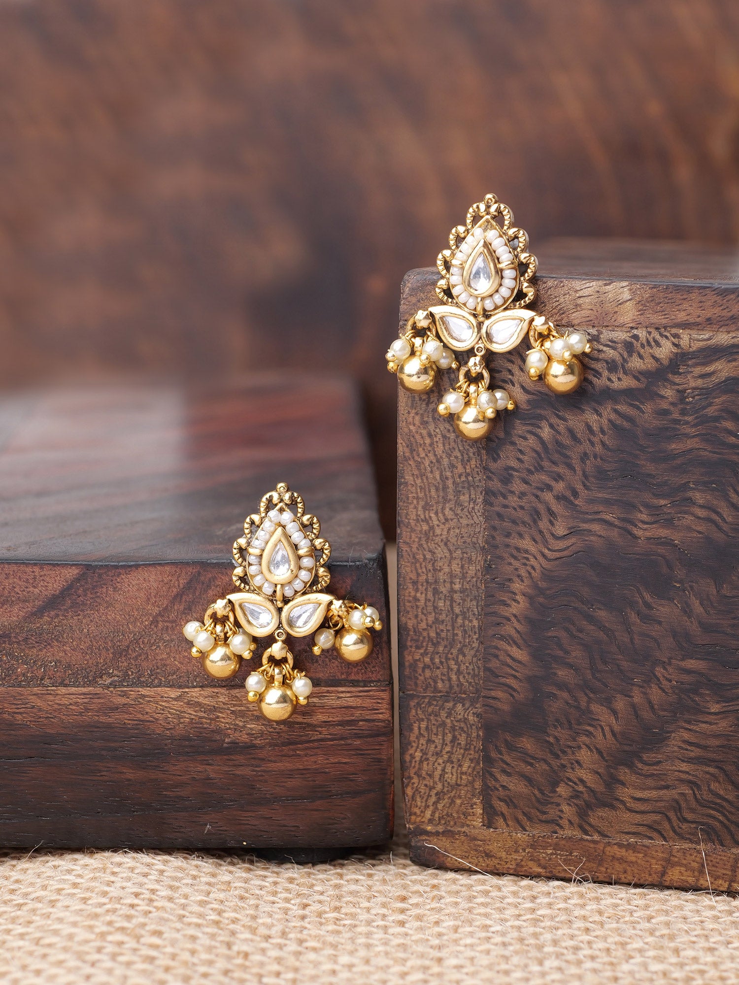 Sharmila Classic Stud Earrings in White