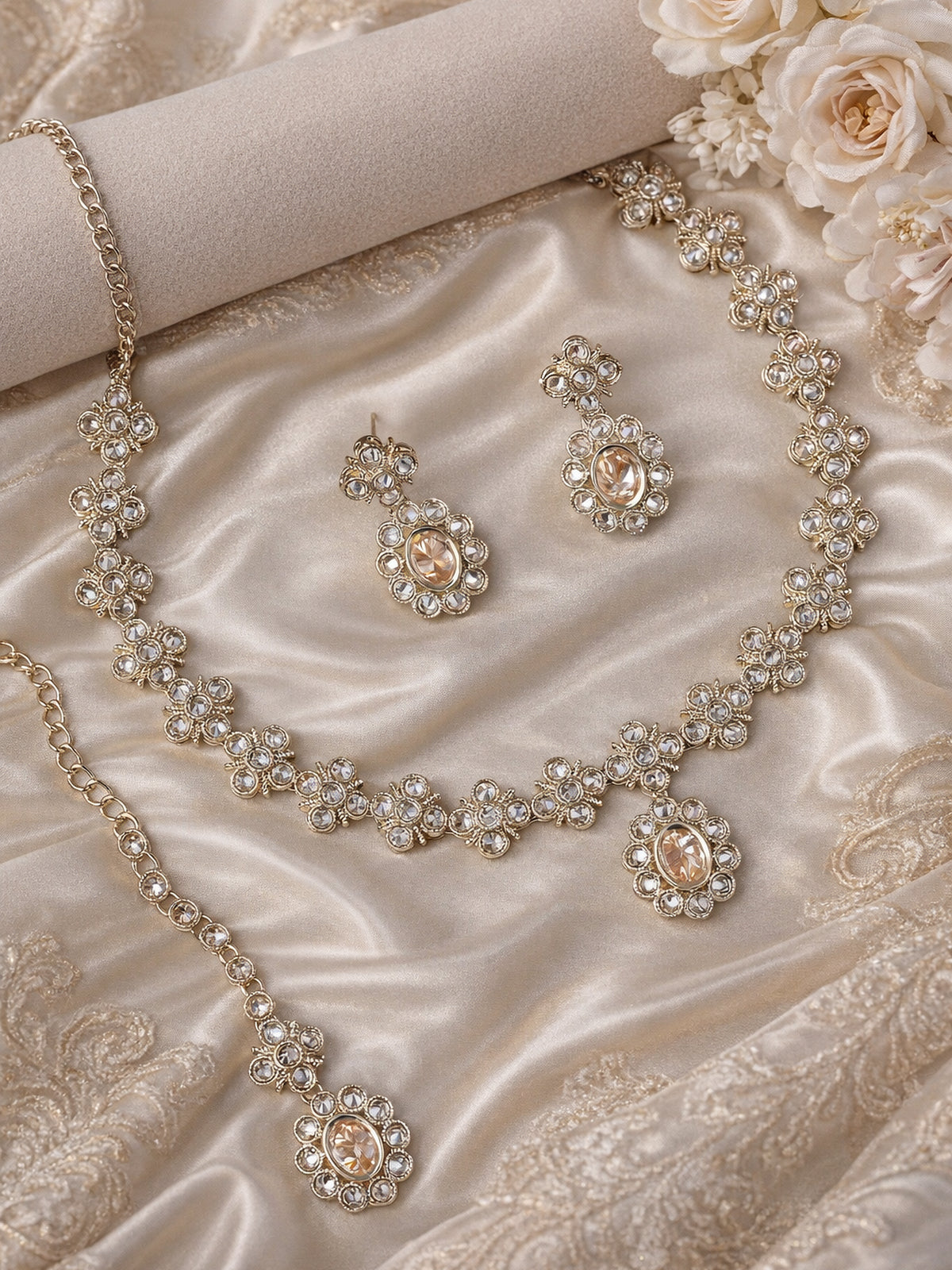 Shruti Necklace Set in Champagne 