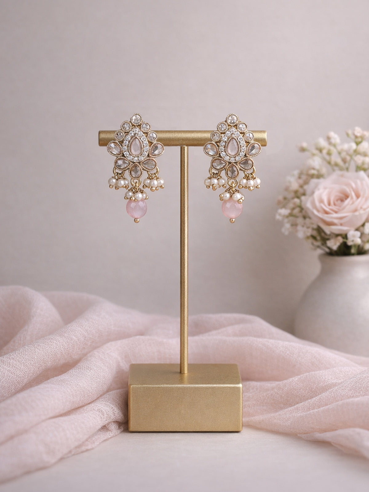 Sonal Small Earrings in Light Pink