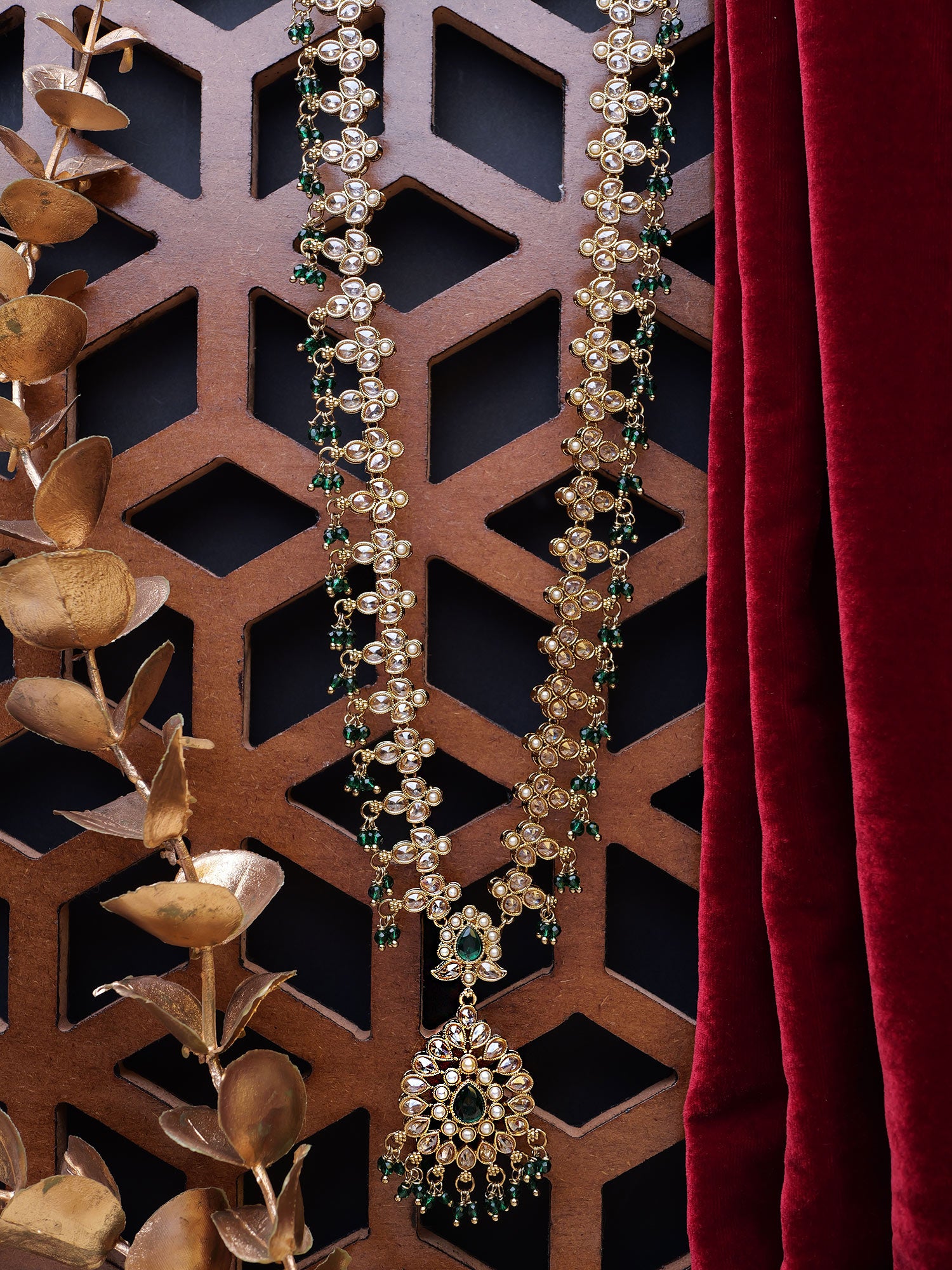 Soraya Rani Haar in Green and Antique Gold