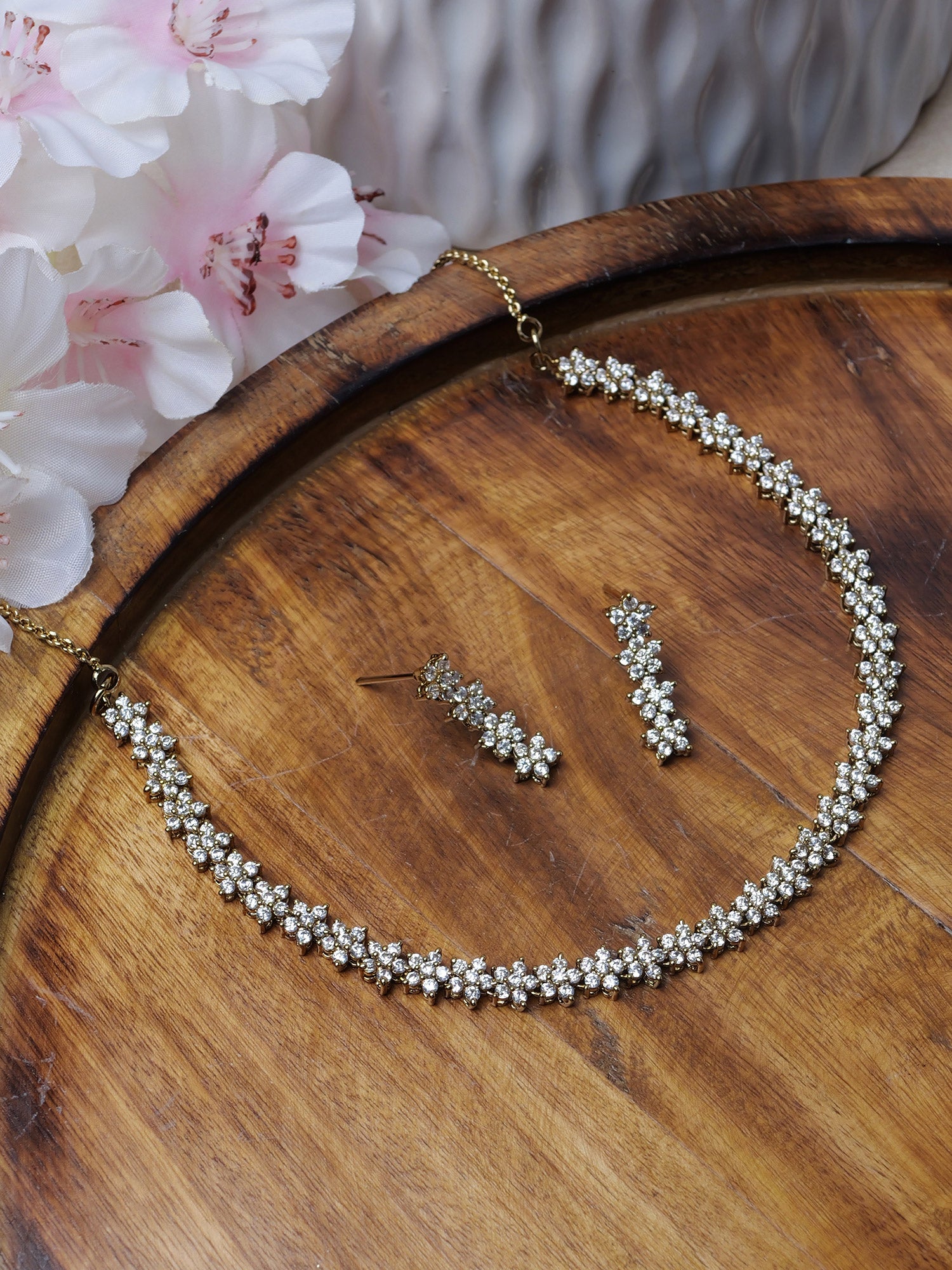 Star Cubic Zirconia Necklace Set in White
