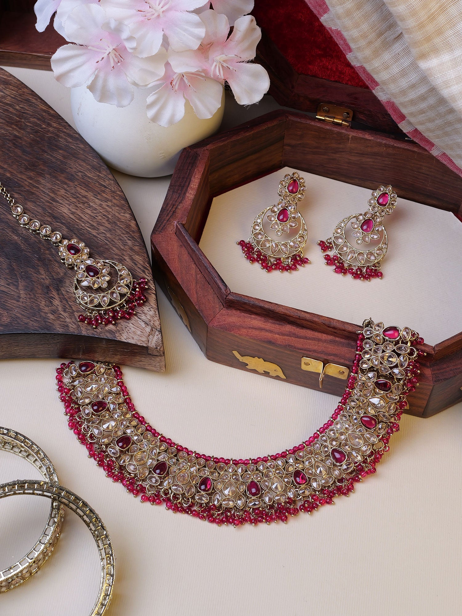 Sukhmani Cluster Necklace Set in Hot Pink