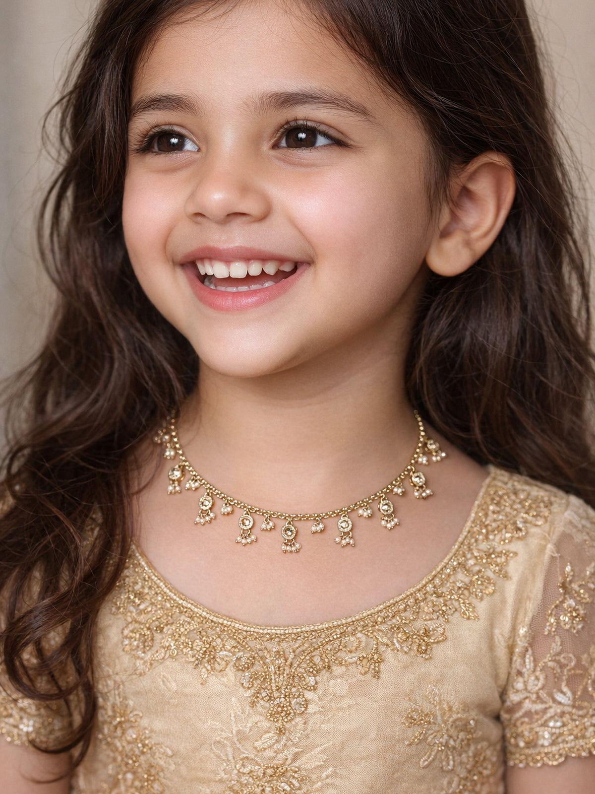 Sunaina Necklace in Champagne