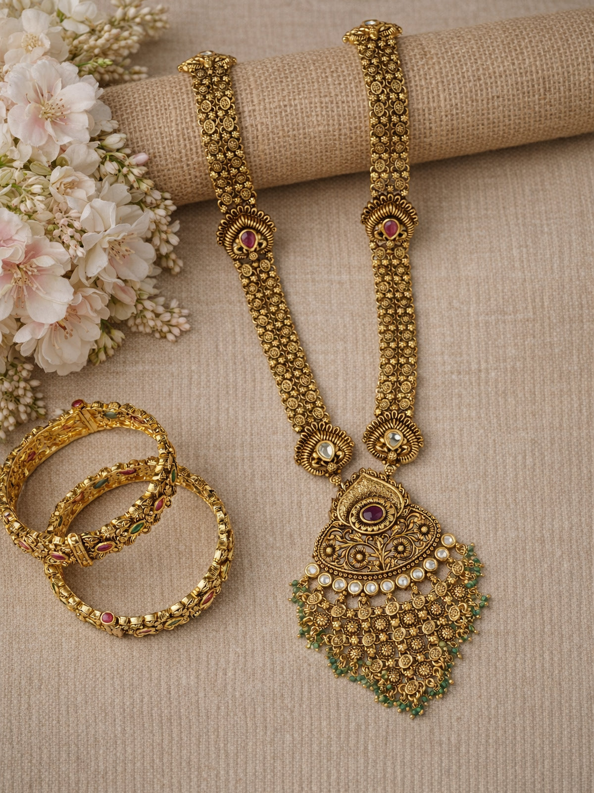 Sundari Kundan Rani Haar in Multi