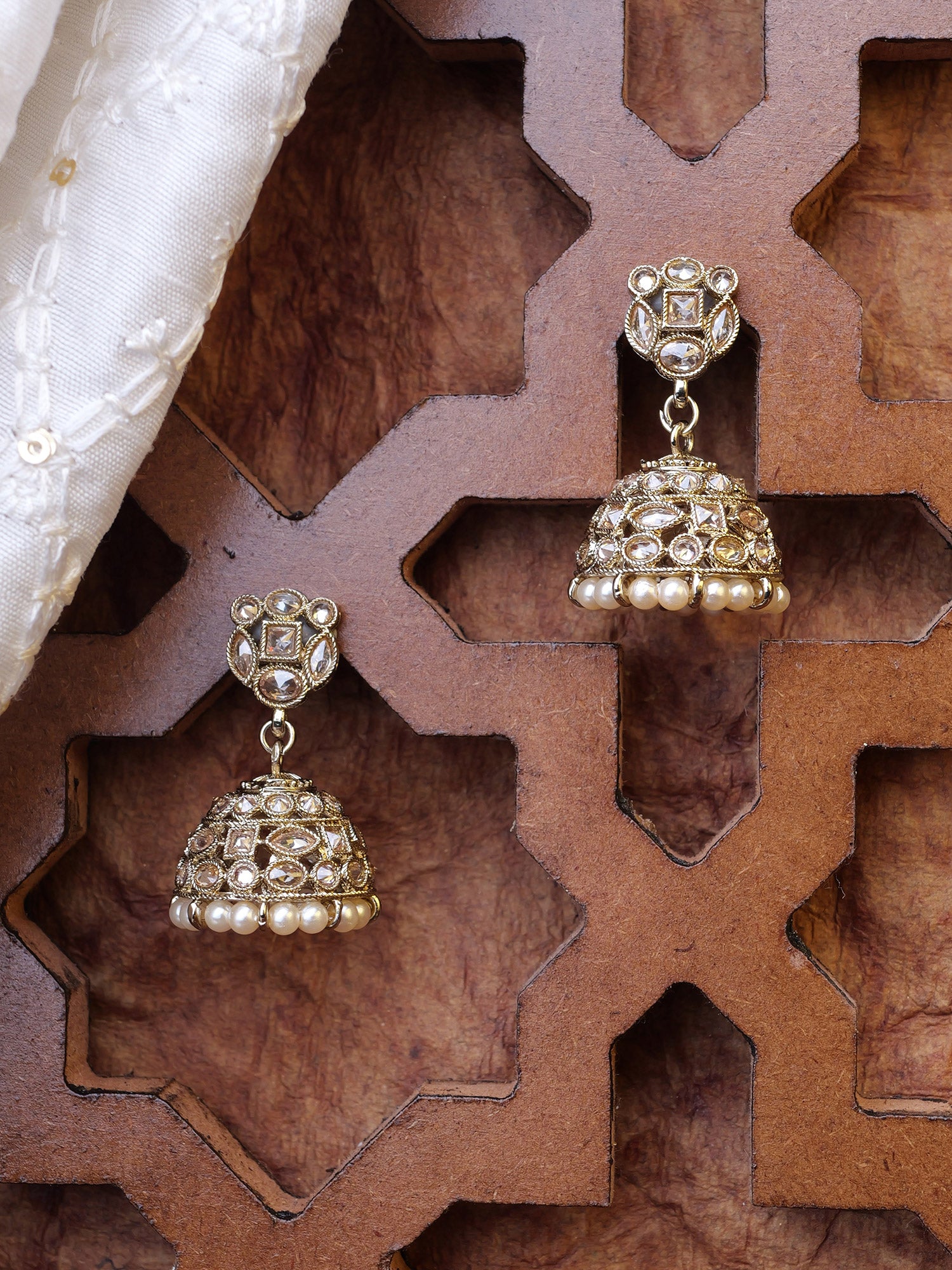Tisha Jhumka Earrings in Champagne