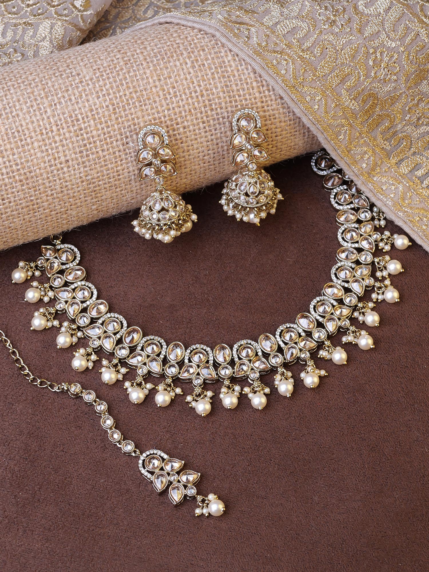 Trisha Necklace Set in Champagne