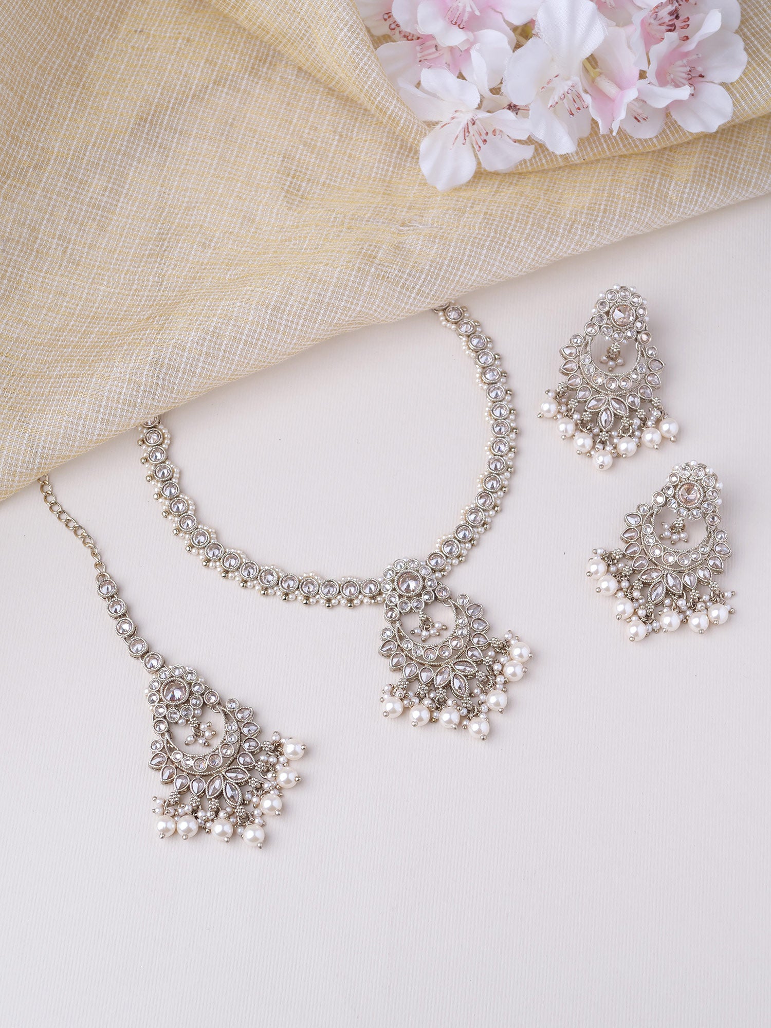 Vaishali Necklace Set in Champagne
