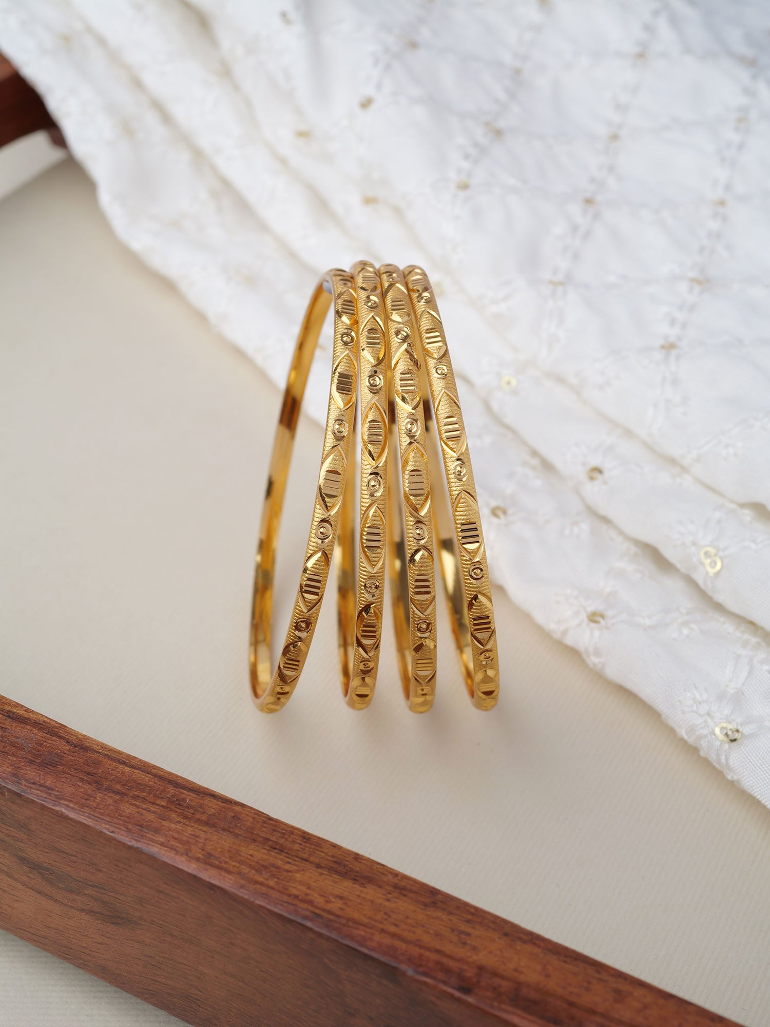 Varnika Set of 4 Gold Style Bangles
