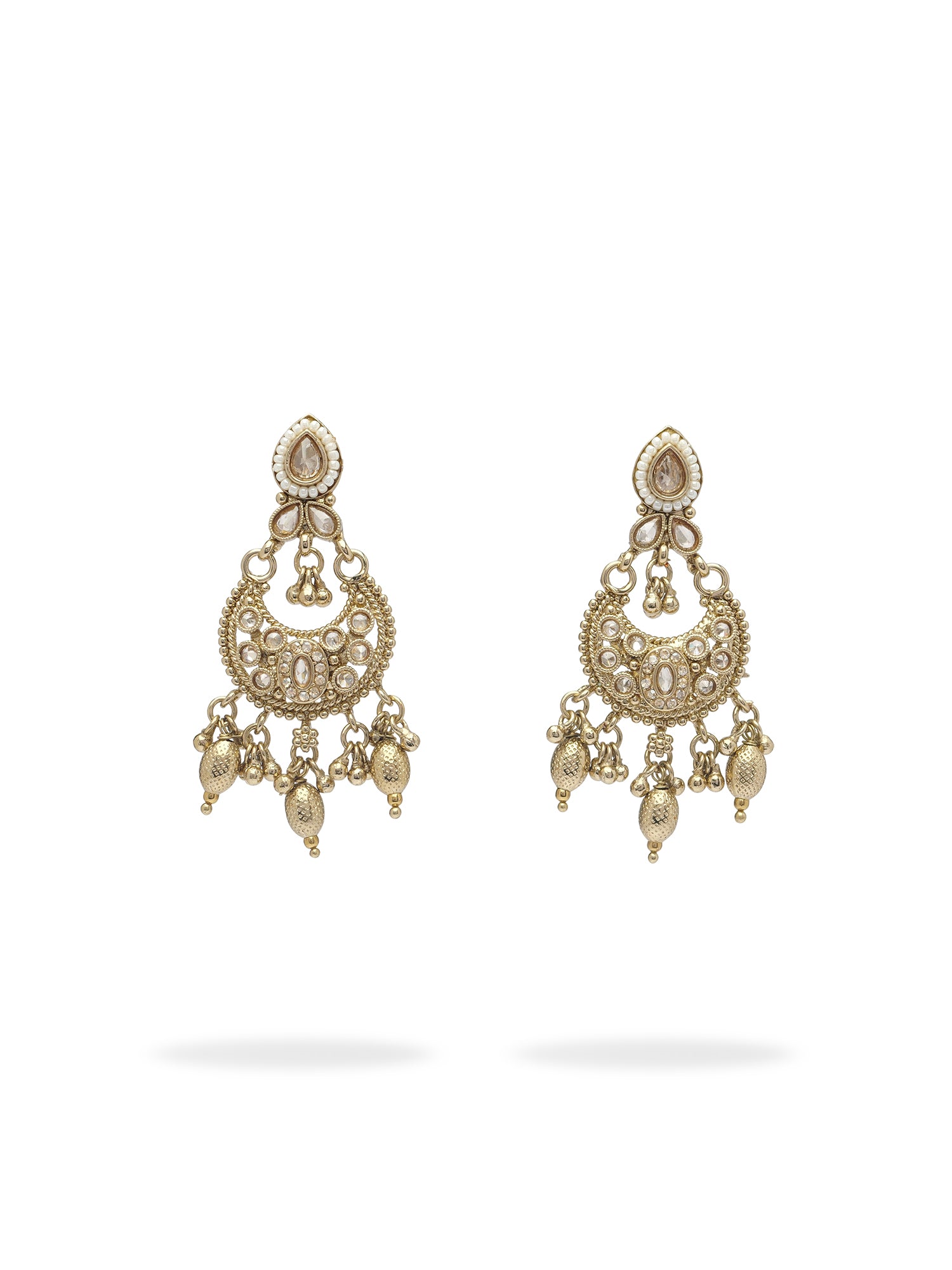 Vedika Pearl Necklace Set in Antique Gold