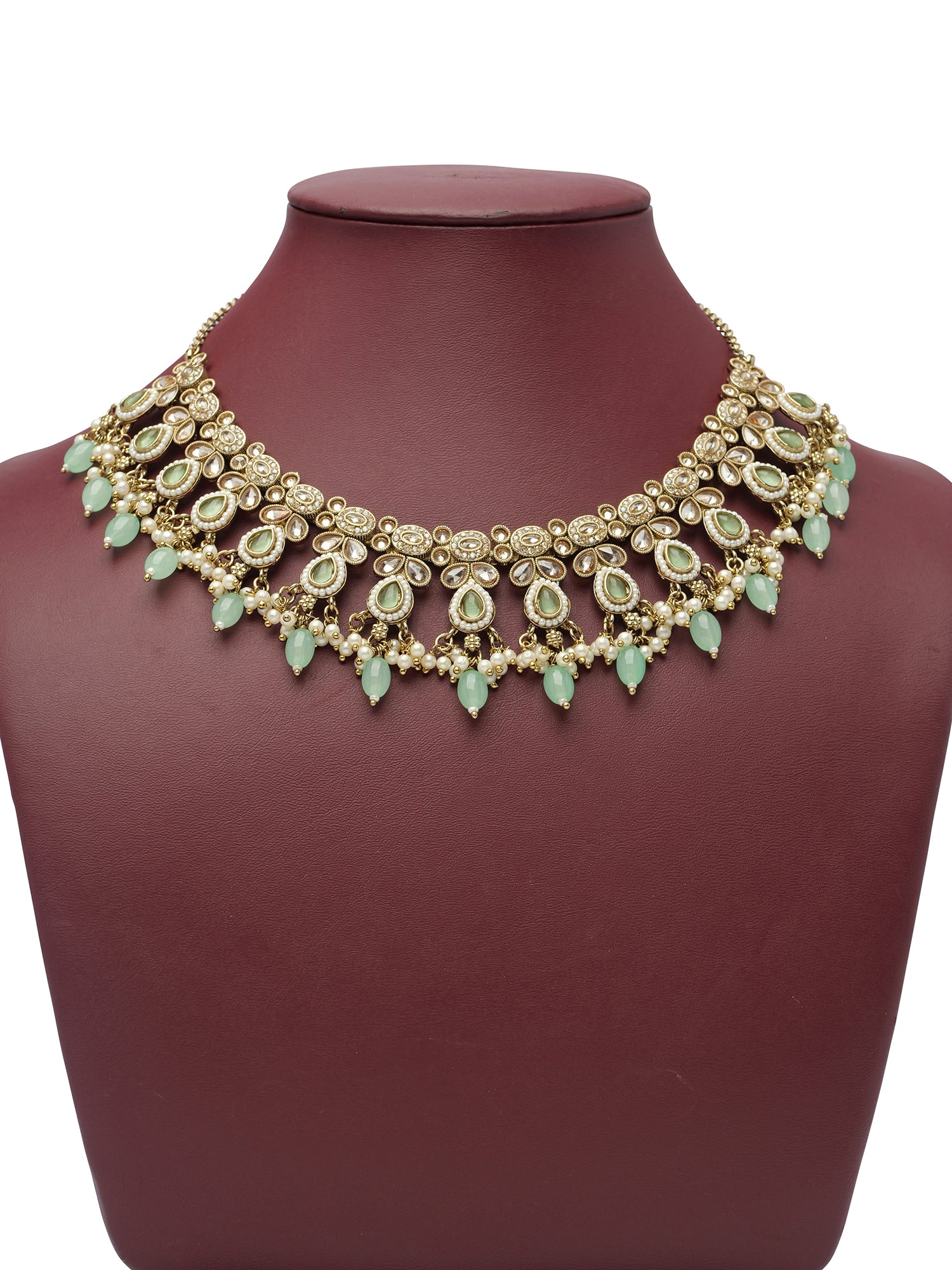Vedika Pearl Necklace Set in Mint