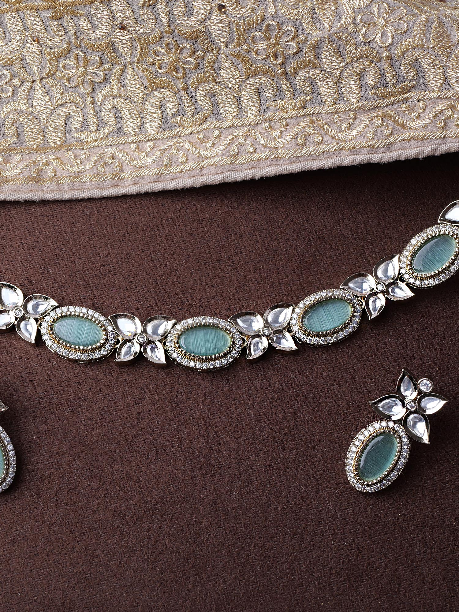 Vera Vintage Kundan Necklace Set in Mint