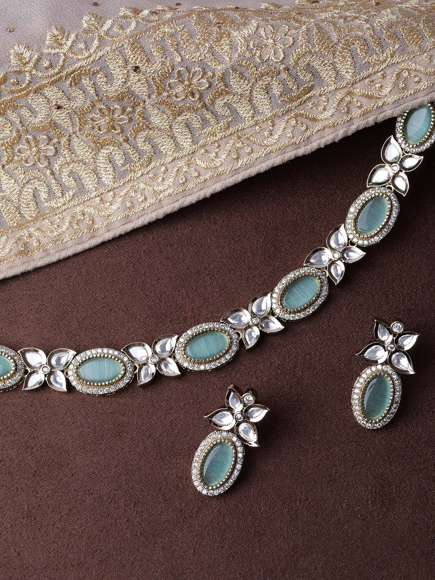 Vera Vintage Kundan Necklace Set in Mint