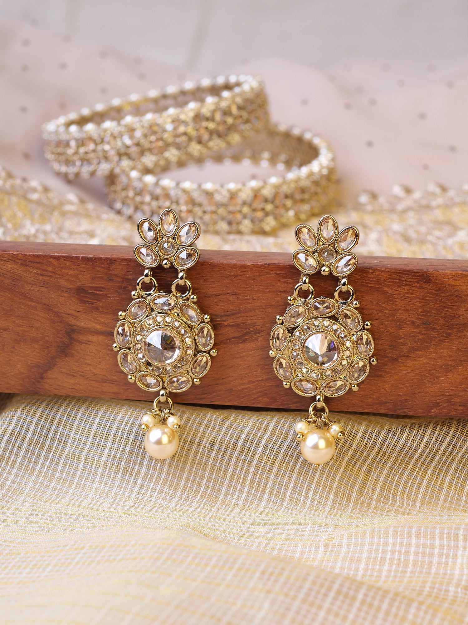 Zariya Small Earrings in Champagne