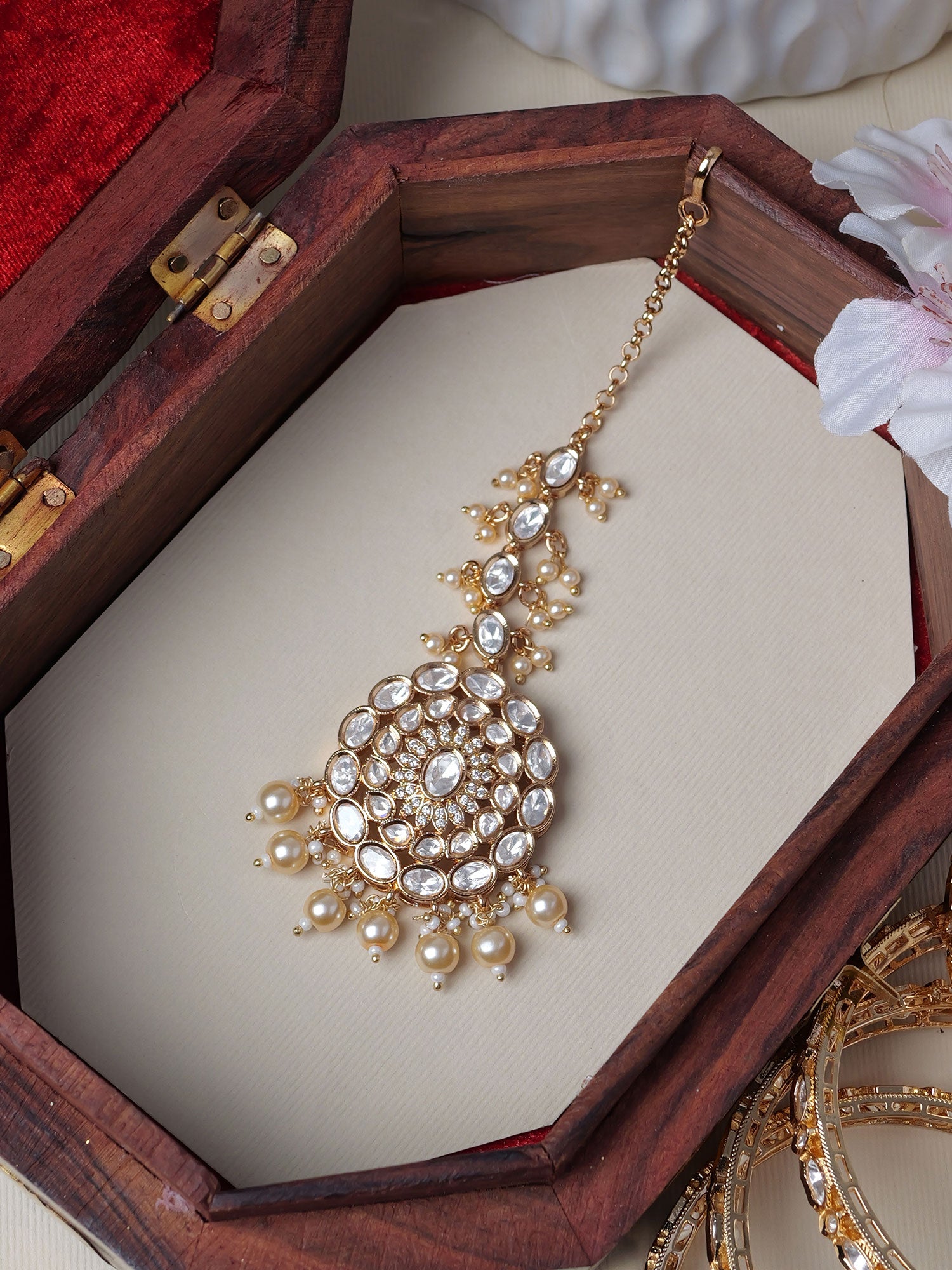 Zenira Kundan Maang Tikka in White
