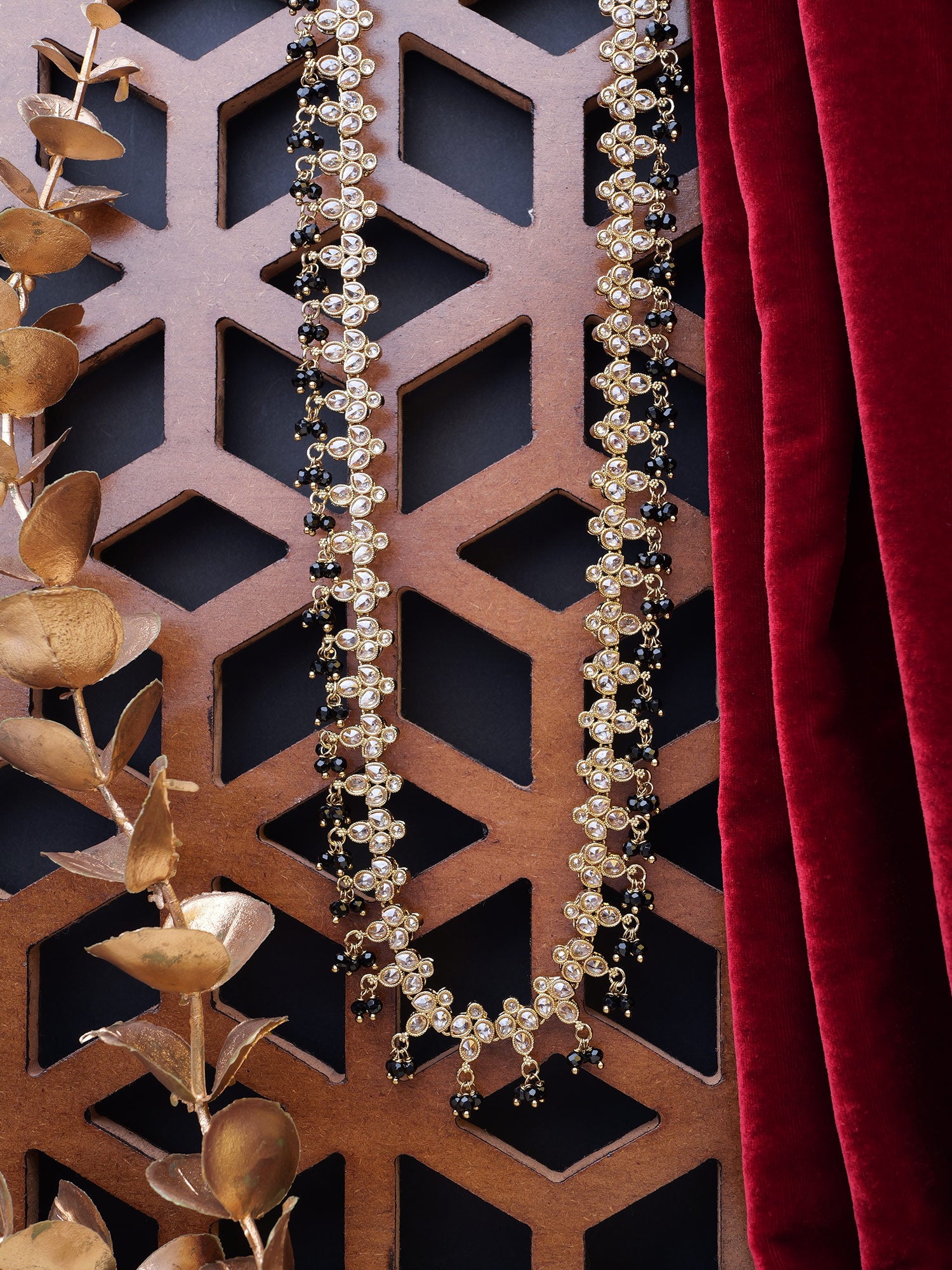 Zoya Rani Haar in Black and Antique Gold
