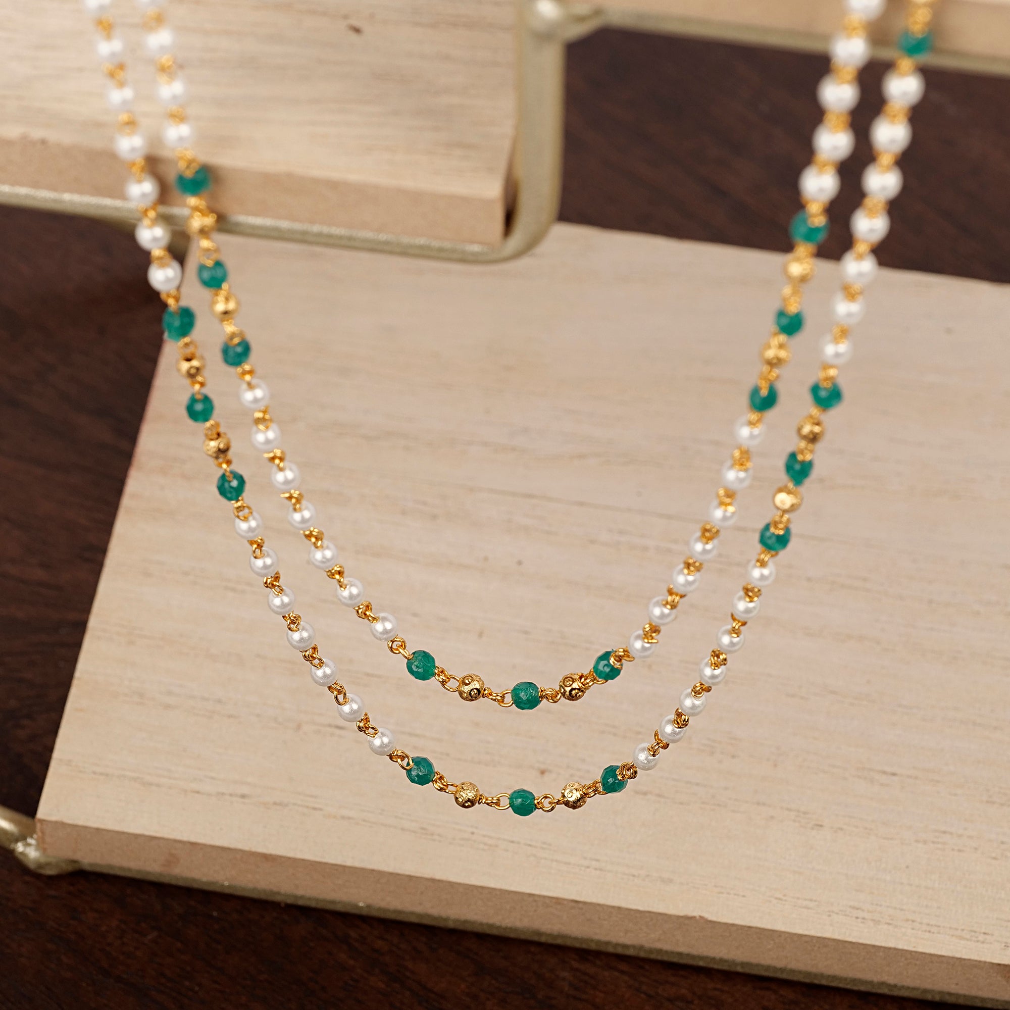 Green and Pearl Double Layered Necklace