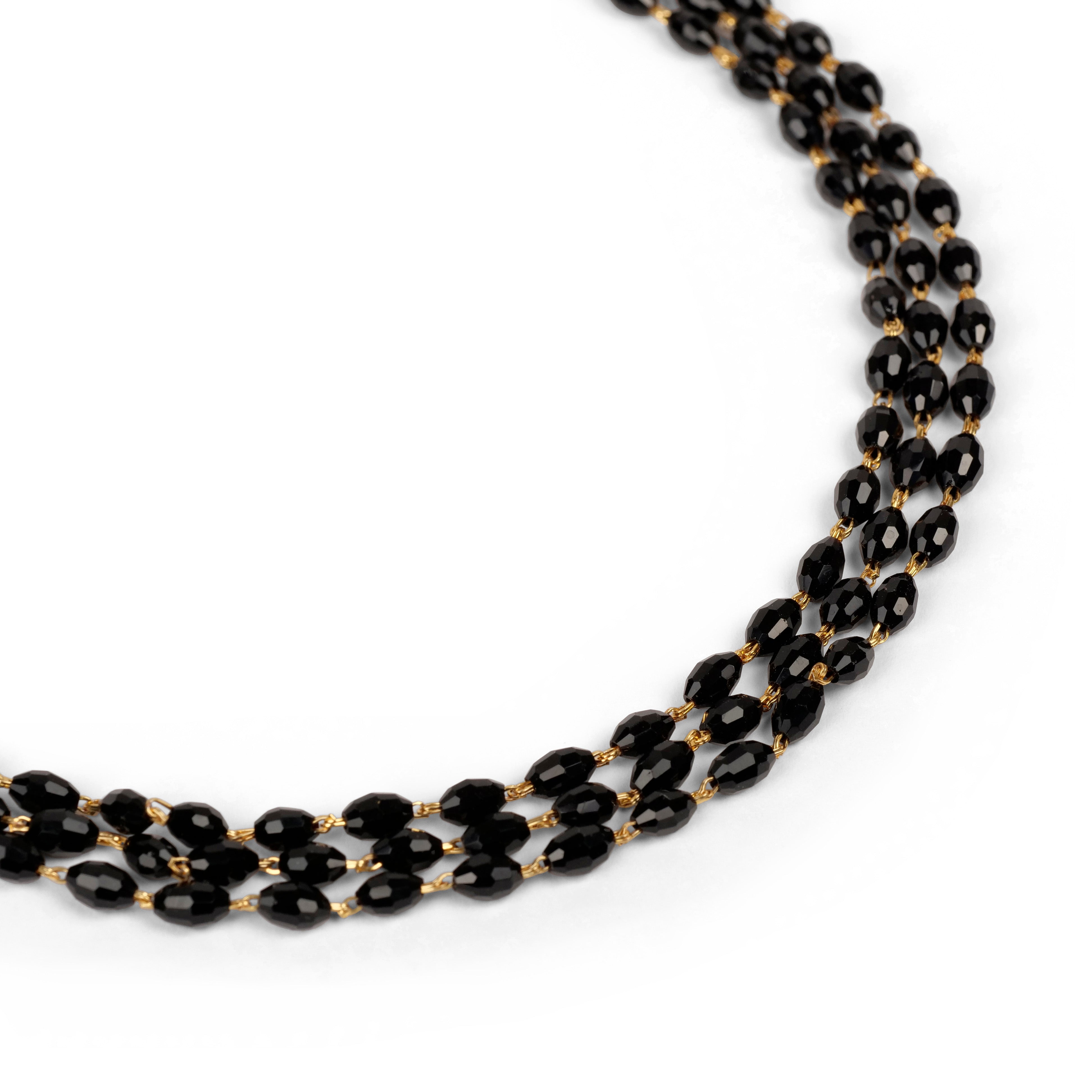 Beaded Necklace to Treasure in Black