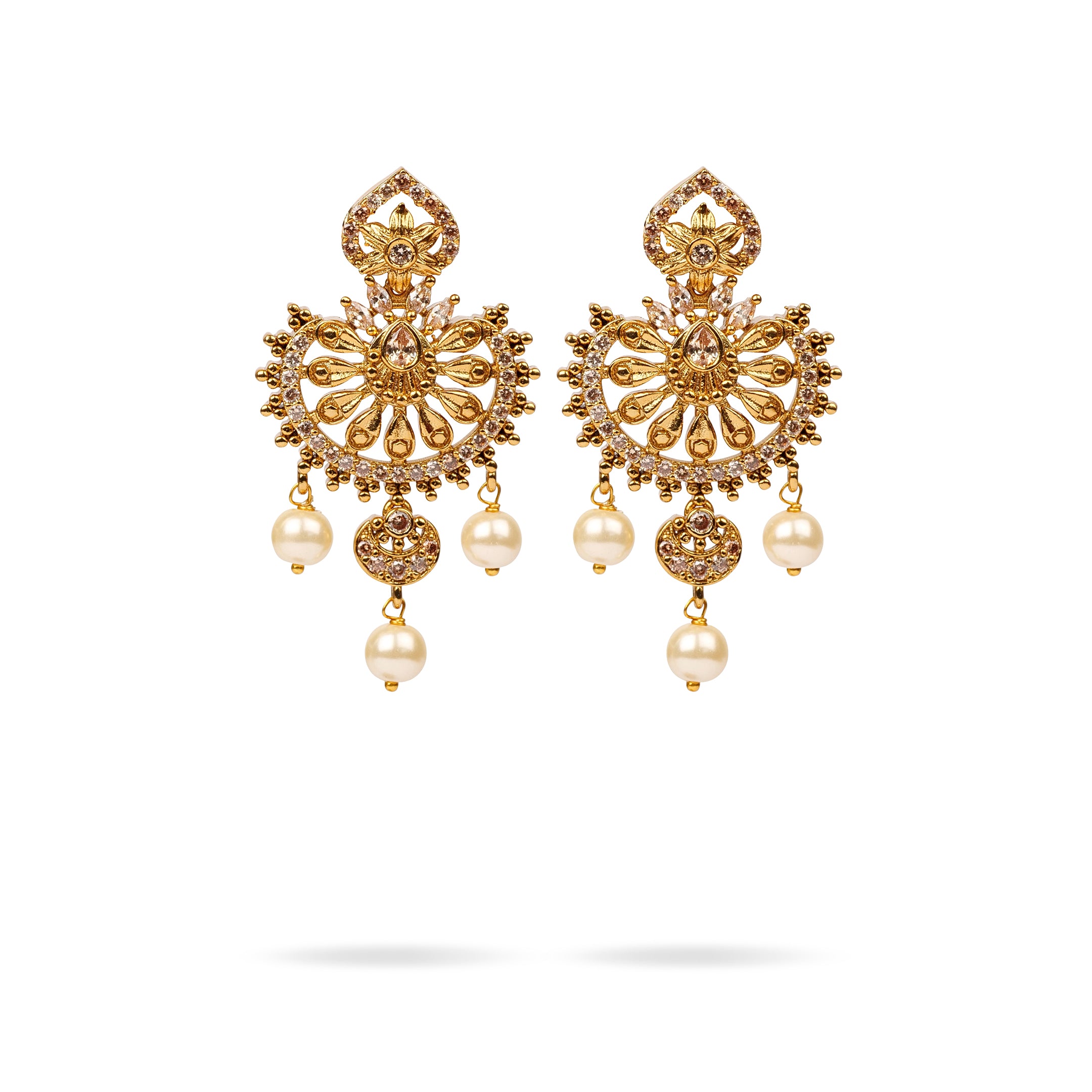 Madhura Classic Earrings in Pearl