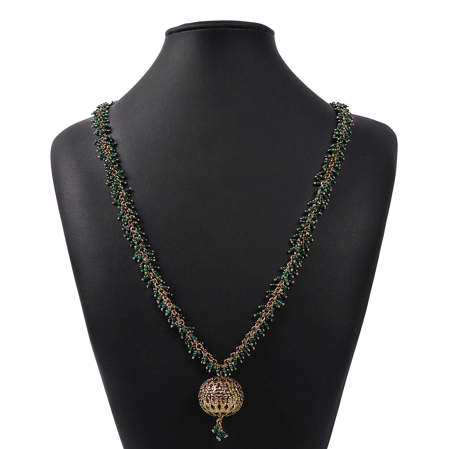 Kinara Cluster Necklace in Green