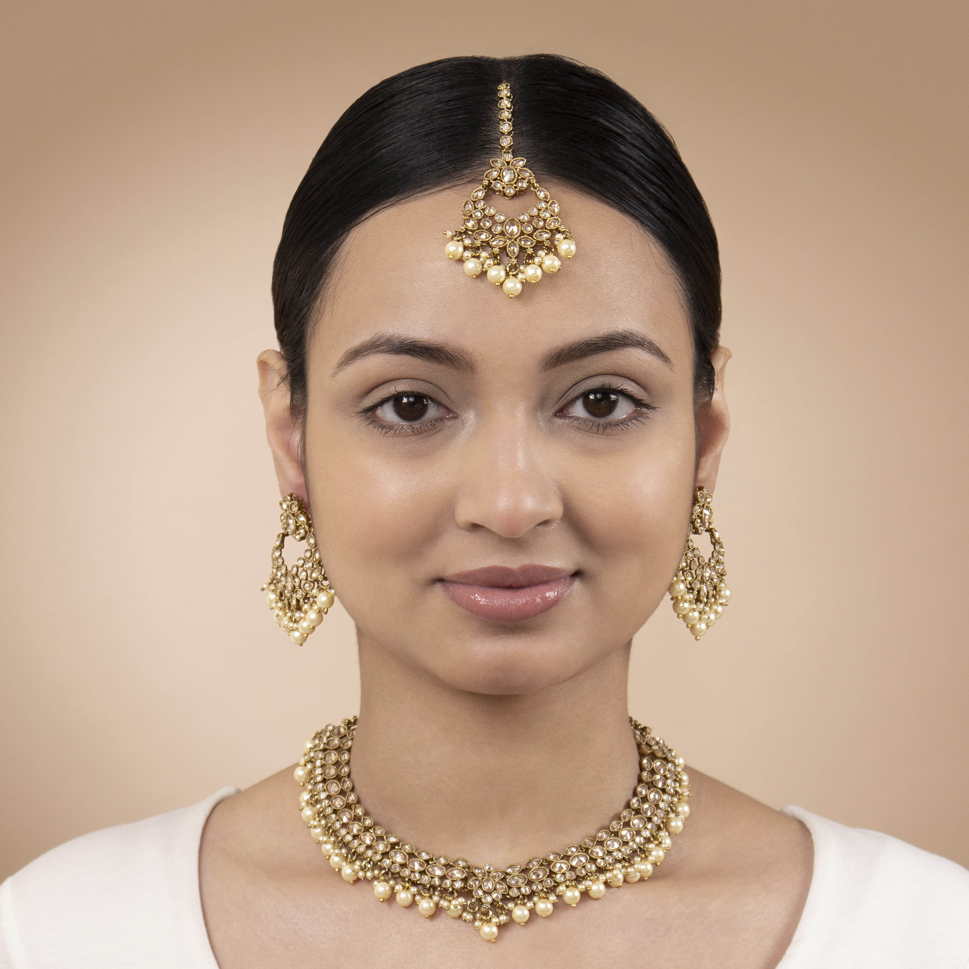 Aditi Necklace Set in Pearl and Antique Gold