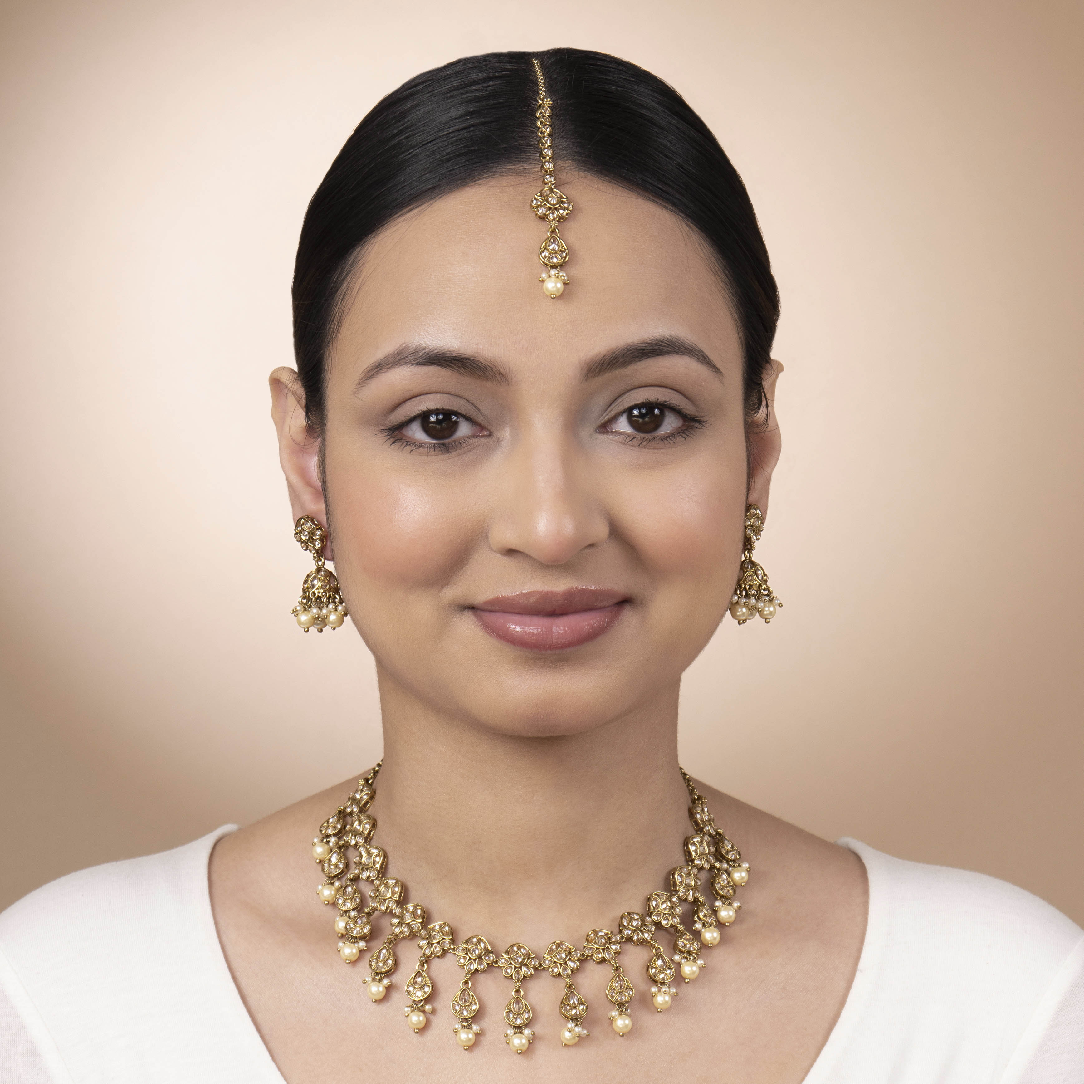 Pallavi Necklace Set in Pearl and Antique Gold