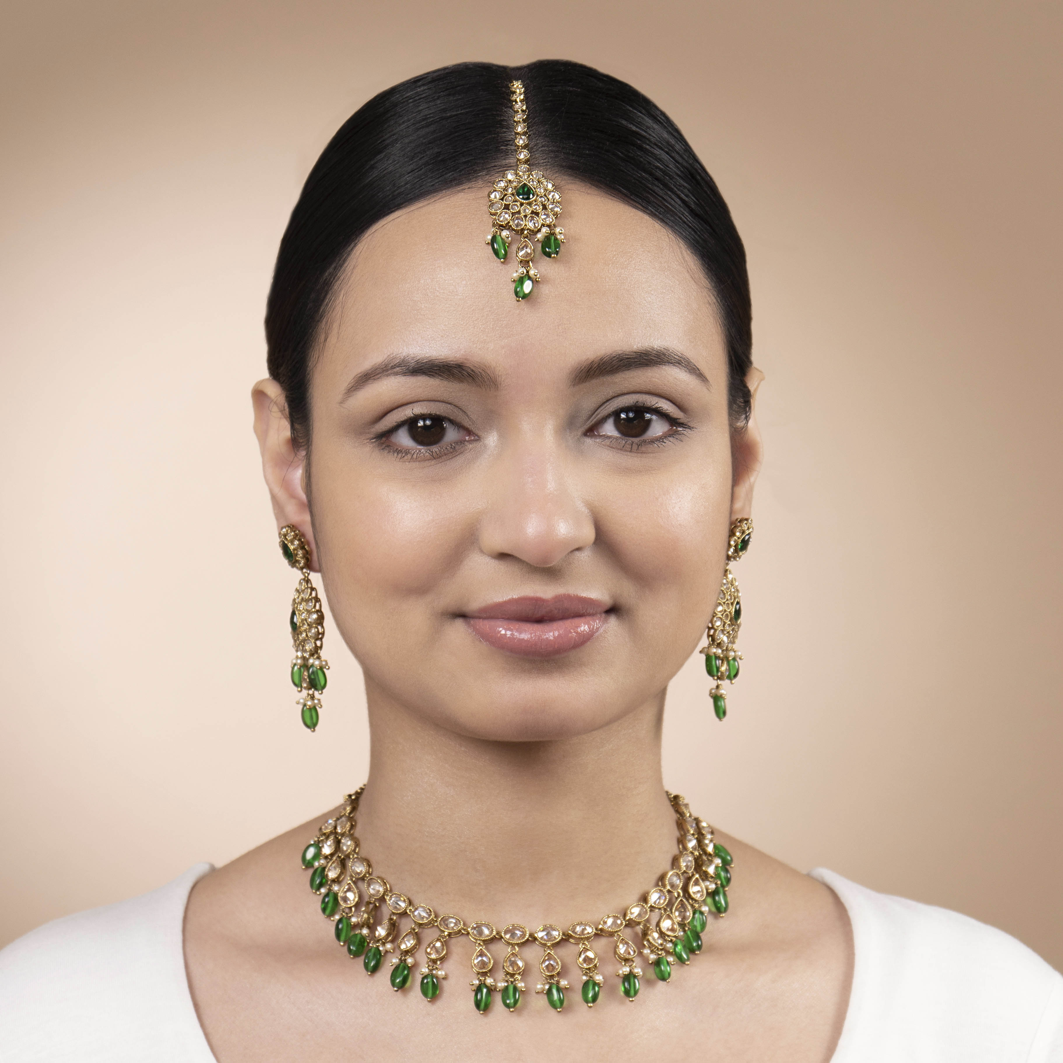 Nilima Necklace Set in Green