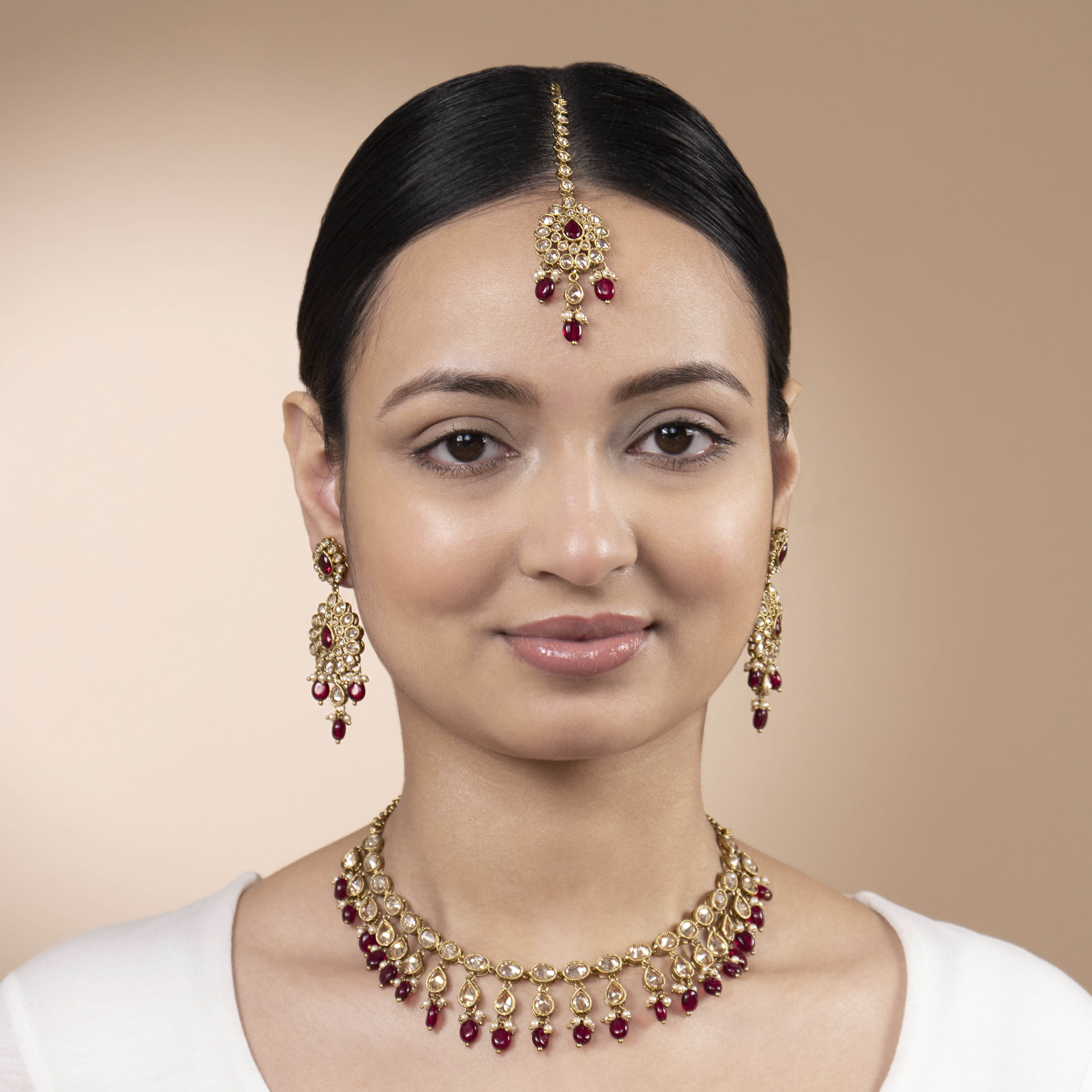 Nilima Necklace Set in Maroon