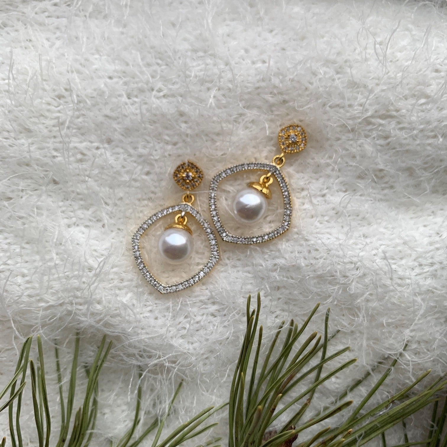 Shayna Cubic Zirconia Pearl Earrings in White